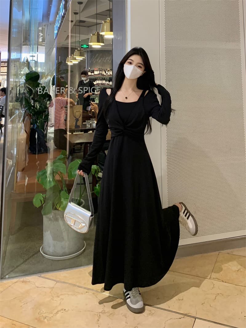 실사 품격 캐주얼 페이크 레이어드 가을 2025 새로운 프랑스식 비틀림 허리 수축 슬림해 보이는 한 마디 큰 진자 드레스 상세 이미지 6