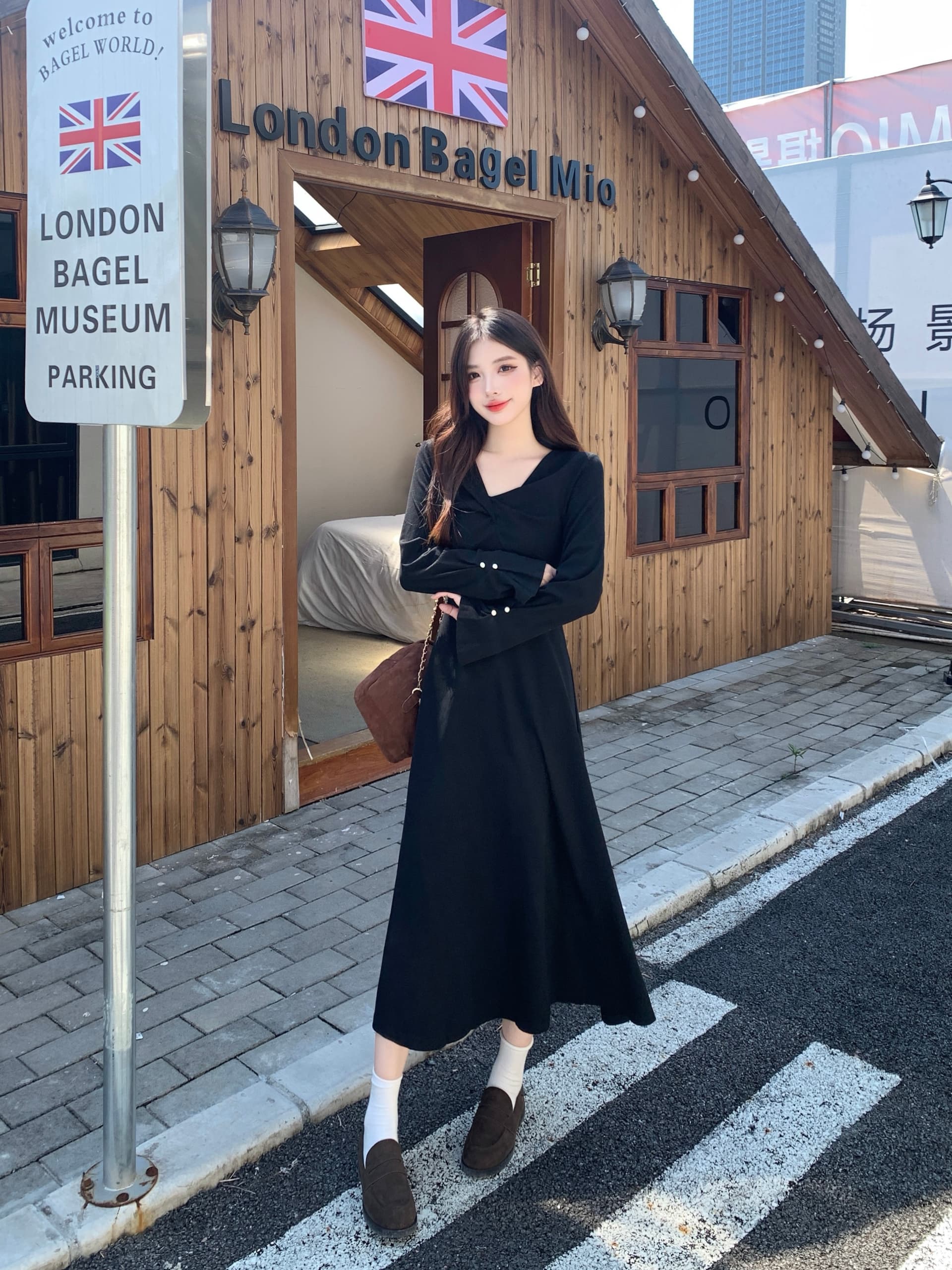 실사 빅 사이즈 패션 긴팔 여성 드레스 새로운 디자인 센스 하이웨이스트 매듭 나팔 소매 버튼 검정색 롱 스커트 상세 이미지 7