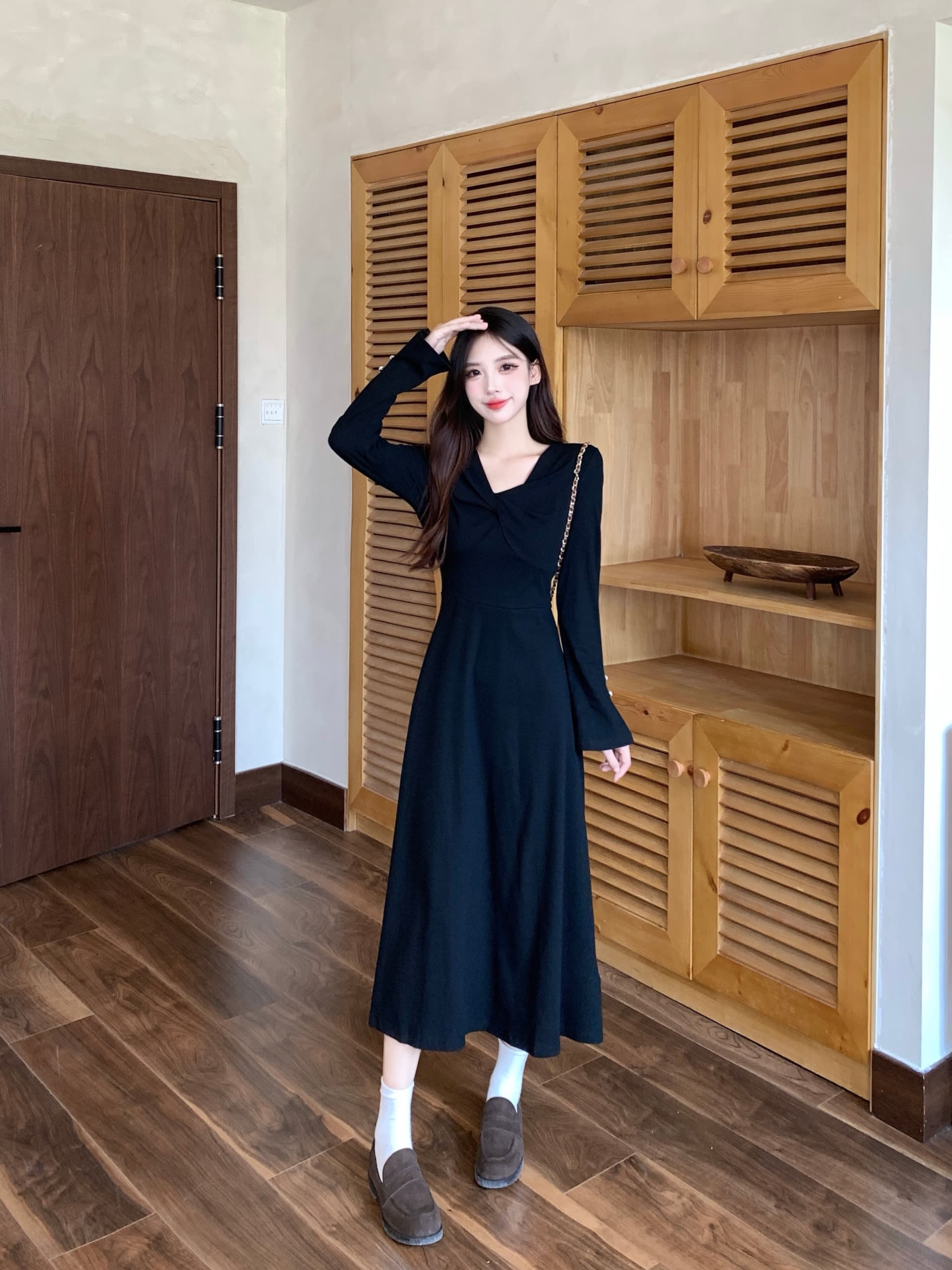실사 빅 사이즈 패션 긴팔 여성 드레스 새로운 디자인 센스 하이웨이스트 매듭 나팔 소매 버튼 검정색 롱 스커트 상세 이미지 9