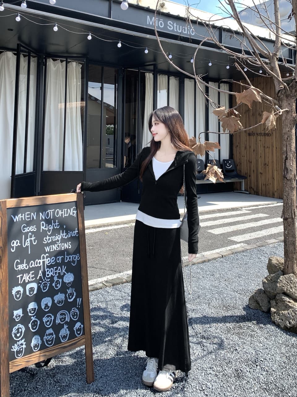 실사 운동 캐주얼 세트 여성 가을 새로운 페이크 레이어드 맨위 지방 mm 표지 배 슬림해 보이는 반신 스커트 투피스 세트 상세 이미지 11