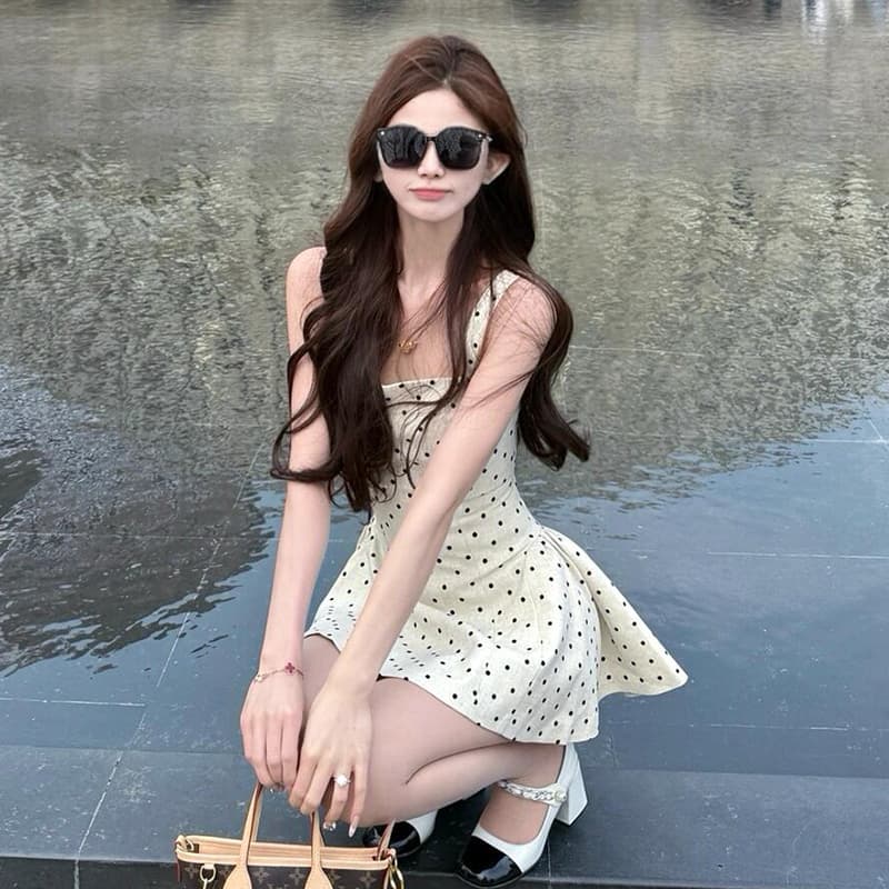 분위기 센스 도트 무늬 스퀘어 입 칼라 슬립 패치워크 여성 드레스 봄 여름 작은 키 허리 수축 슬림해 보이는 퍼프 미니 스커트 이미지 3