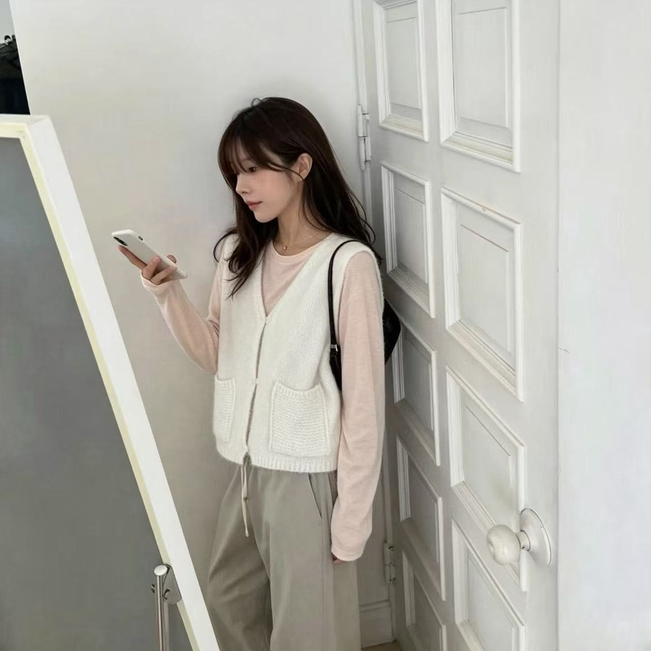 니트 V넥 베스트 조끼 오픈 가디건 패션 다용도 스택 착용 쇼트 스타일 조끼 니트 베스트 외부 가져 가라. 셔츠 오픈 가디건 상세 이미지 4