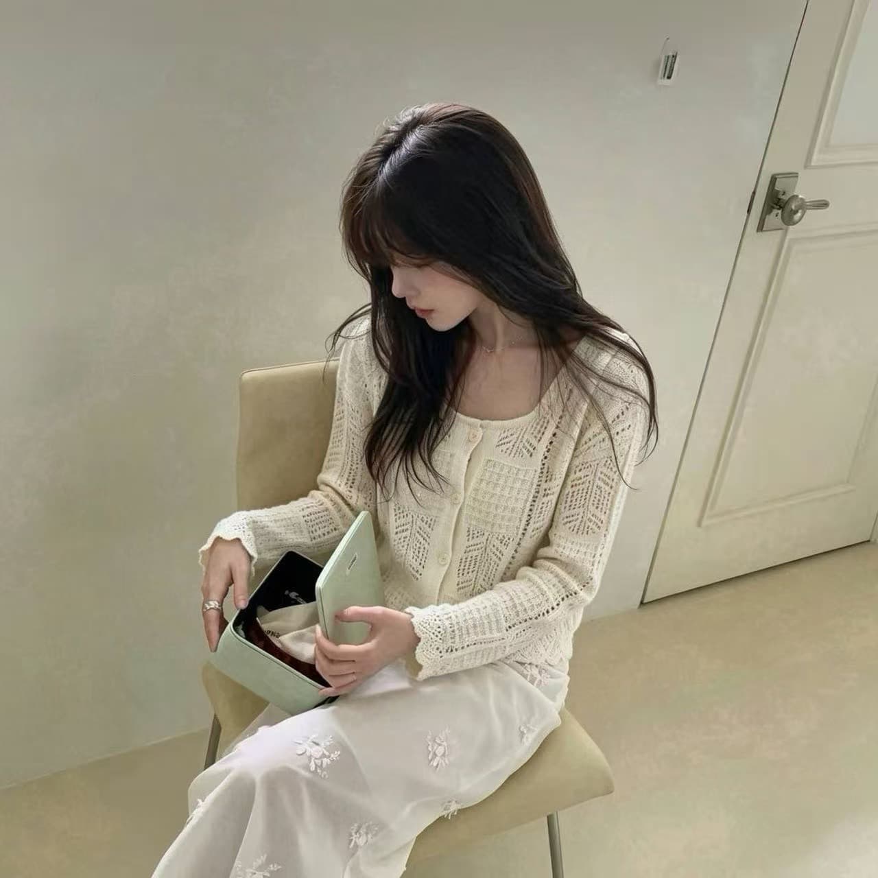 느긋한 자수 홀로우 아웃 니트 오픈 가디건 보헤미안 바람 물결무늬 측면 길이 소매 니트 라운드 넥 쇼트 스타일 재킷 맨위 상세 이미지 4