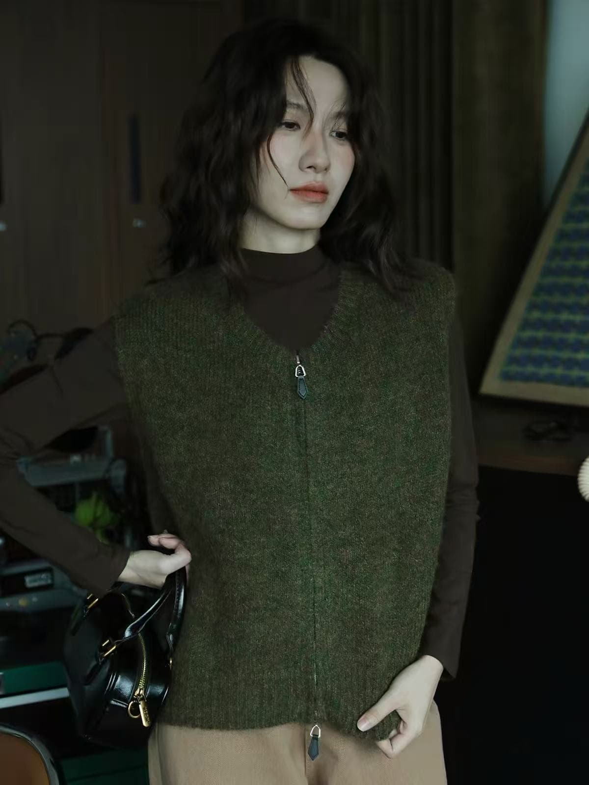 미니멀리즘 레트로 부드러운 찹쌀 더블 지퍼 니트 베스트 민소매 스웨터 라운드 넥 디자인 센스 스택 착용 니트 조끼 맨위 상세 이미지 3