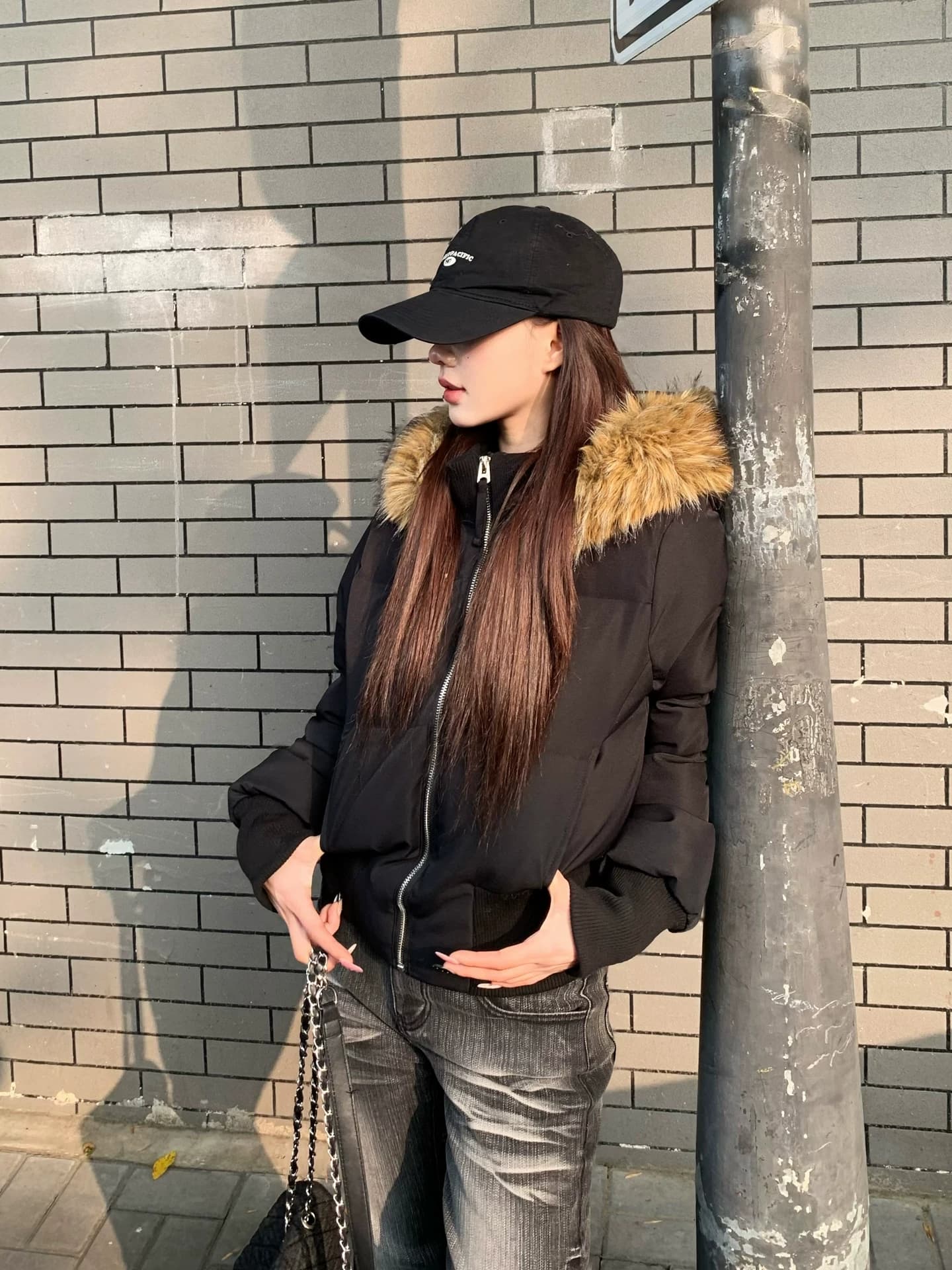 3mer 오. 오. 세 자매 탈착식 모피 칼라 후드 아래 면화 의류 여성 코트 겨울 두꺼운 허리 수축 쇼트 스타일 목화 진딧물 상세 이미지 2