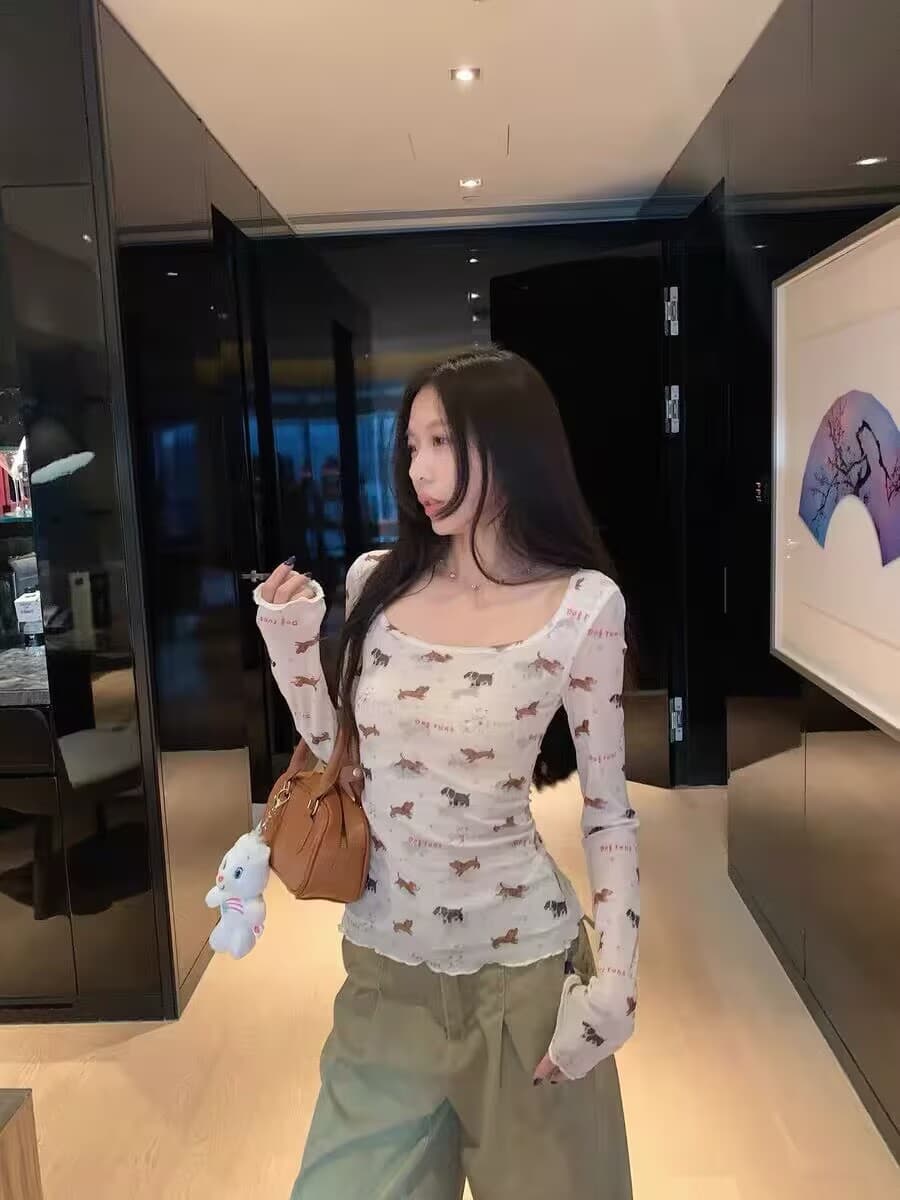봄 달콤한 핫걸 재미있는 강아지 프린트 긴팔 티셔츠 여성 디자인 센스 몸매 가꾸기 기본 셔츠 Chic 인사이드 잡아라. 의류 이미지 4