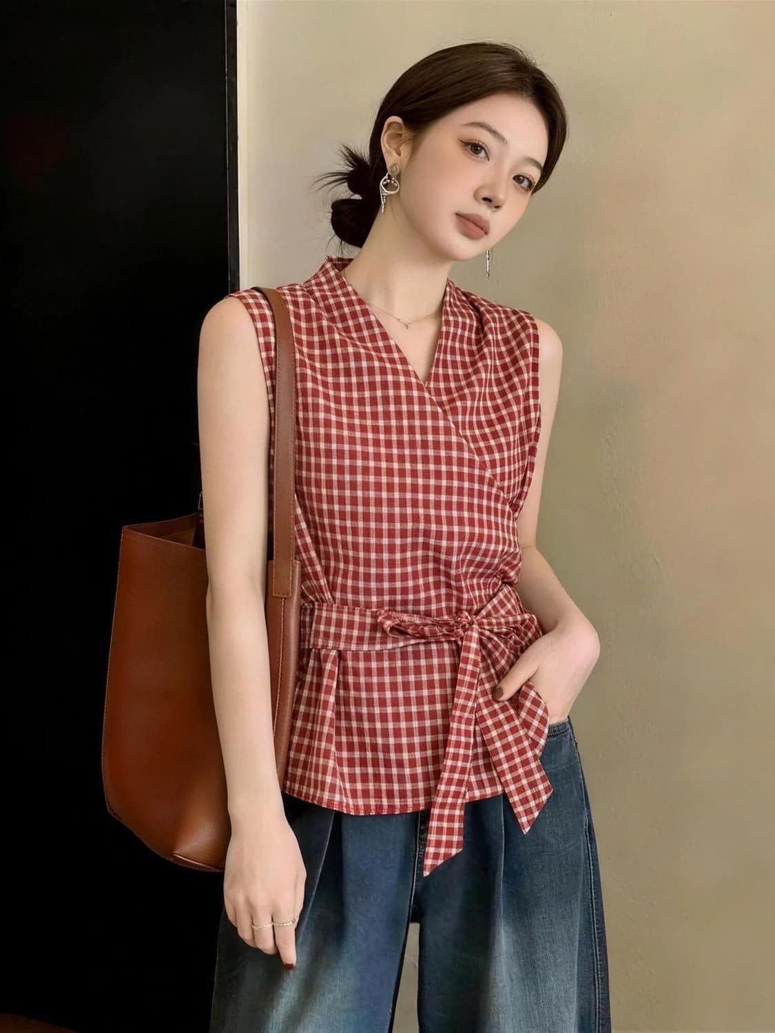 패션 프랑스식 V넥 레이스업 허리 수축 체크무늬 여성 셔츠 여름 빅 사이즈 통통한 여동생 출퇴근 품격 다용도 맨위 상세 이미지 2