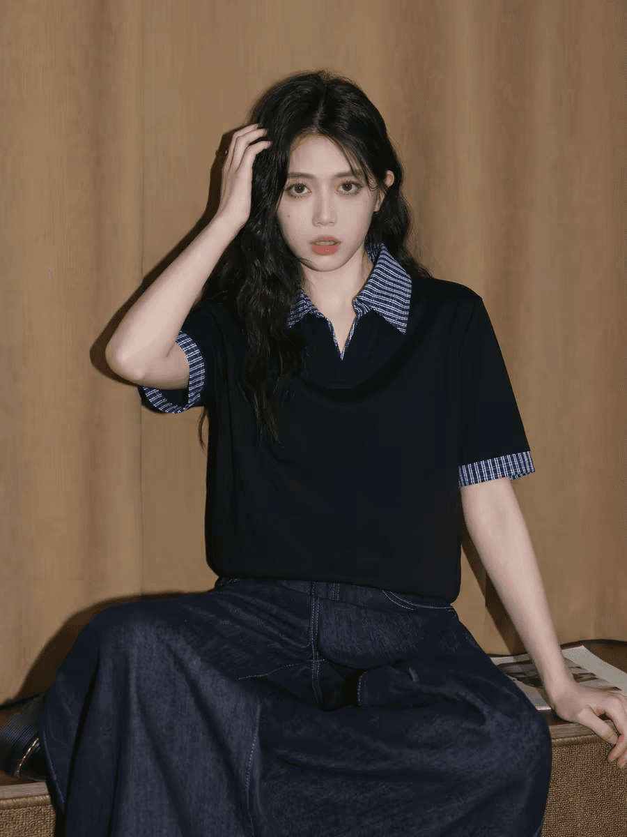 검정색 V넥 페이크 레이어드 반팔 티셔츠 여성 봄 여름 2026 새로운 체크무늬 패치워크 POLO 칼라 긍정적 인 어깨 동정 맨위 상세 이미지 4