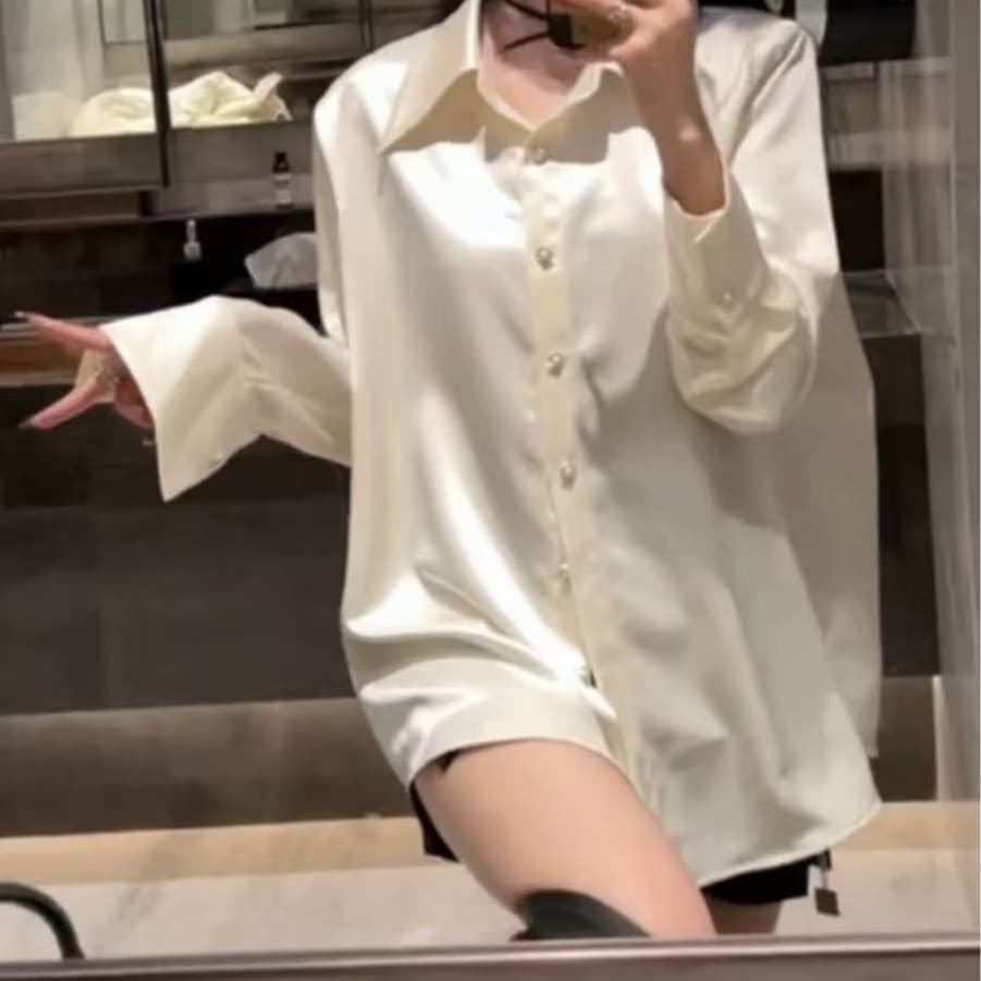 미니멀리즘 새틴 출퇴근 여성 셔츠 2025 새로운 외국 가스 단색 슬림해 보이는 긴팔 디자인 센스 다용도 셔츠 맨위 상세 이미지 3