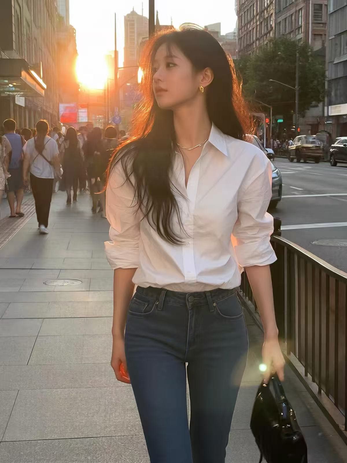 화이트 여성 셔츠 디자인 센스 작은 대중 2026 봄 새로운 품격 맨위 작은 키 빛 럭셔리 고급 센스 셔츠 상세 이미지 3