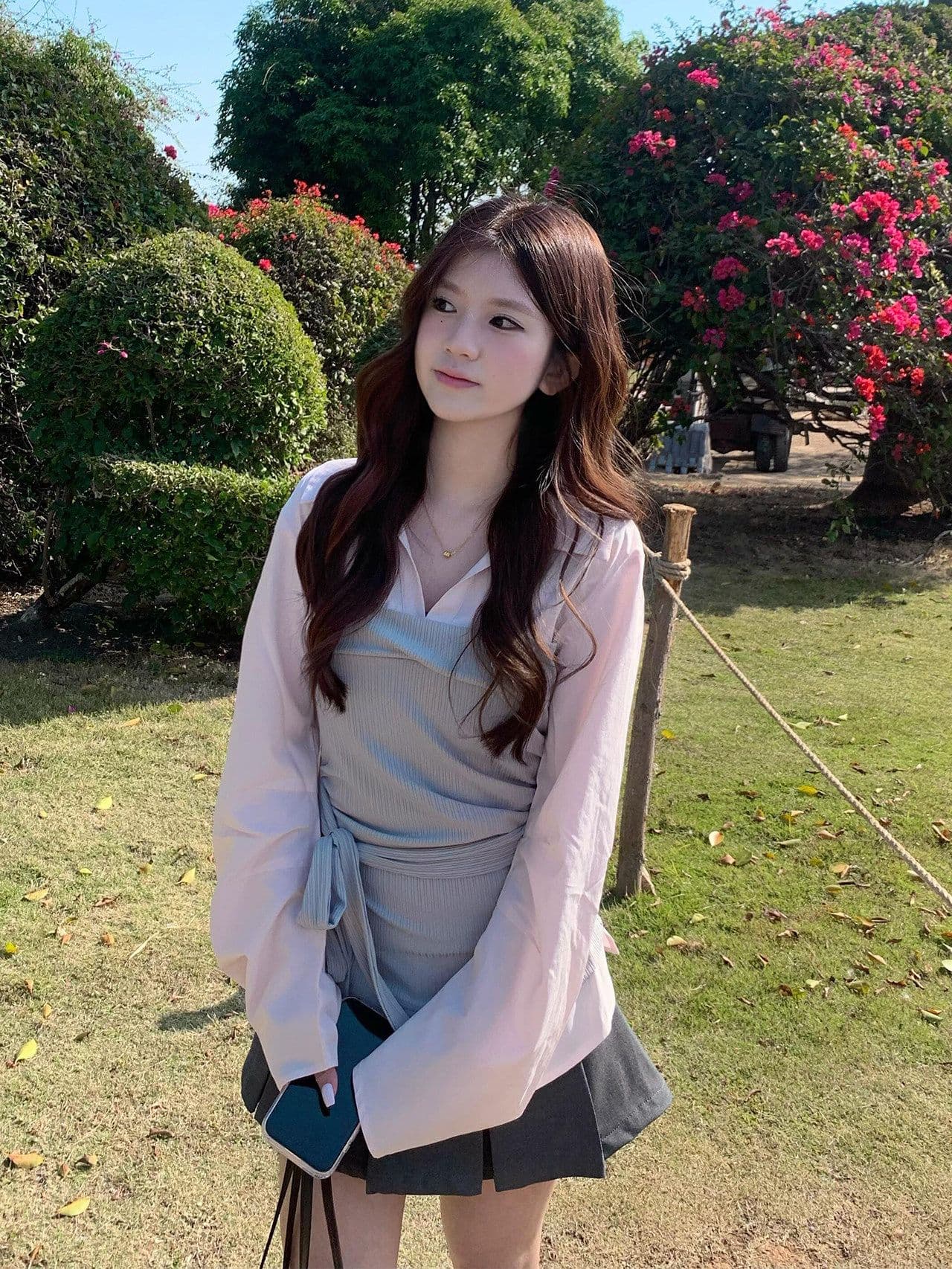 이른 가을 아름다운 전체 집합 ootd 캐주얼 착용 가져 가라. 디자인 센스 패치워크 페이크 레이어드 셔츠 플리츠 치마 세트 여성 의류