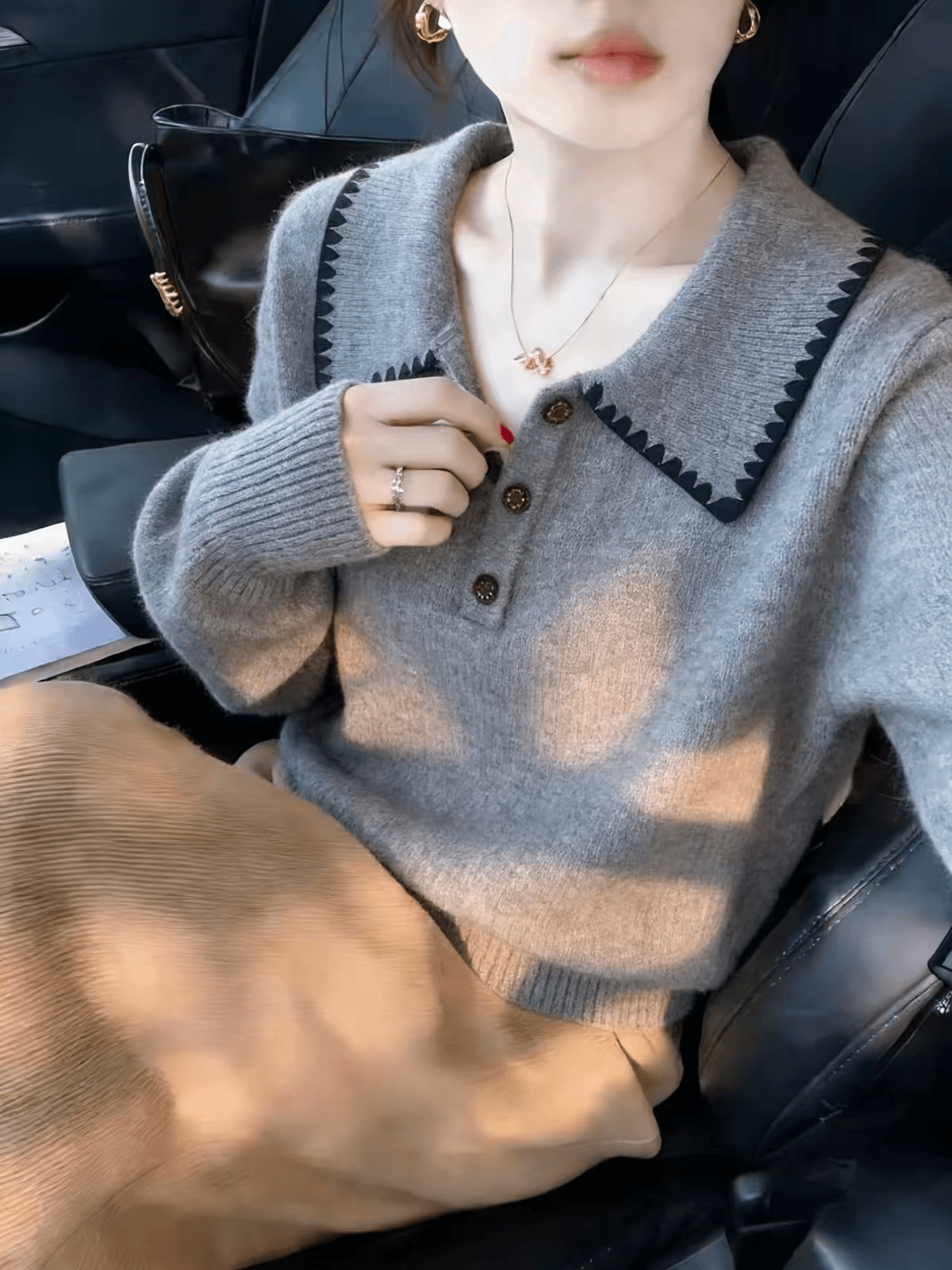 선전 남쪽 기름 빛 럭셔리 고급 한 부서 품격 배색 POLO 칼라 니트 스웨터 여성 봄 다용도 연령 감소 맨위