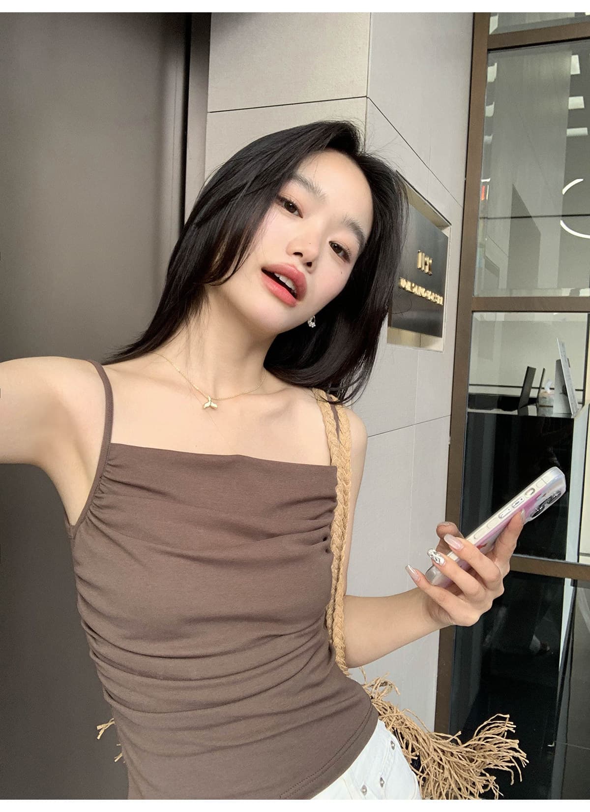 보트넥 핫걸 섹시함 벨트 가슴 패드 작은 슬링 조끼 여름 주름 수 있습니다. 외부 아름다움 뒤로 니트 인사이드 가져 가라. 만나는 여성 상세 이미지 28
