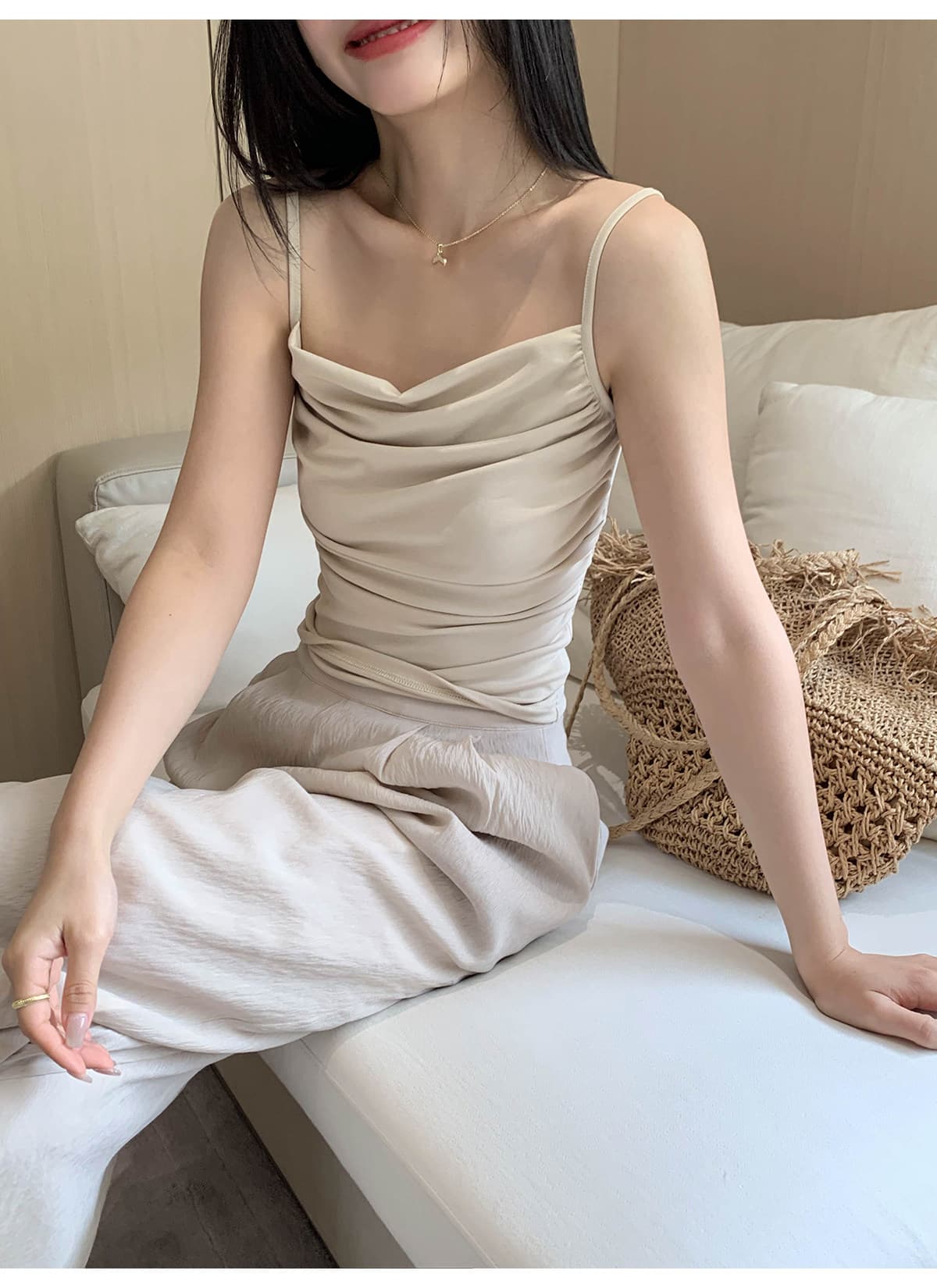 보트넥 핫걸 섹시함 벨트 가슴 패드 작은 슬링 조끼 여름 주름 수 있습니다. 외부 아름다움 뒤로 니트 인사이드 가져 가라. 만나는 여성 상세 이미지 30