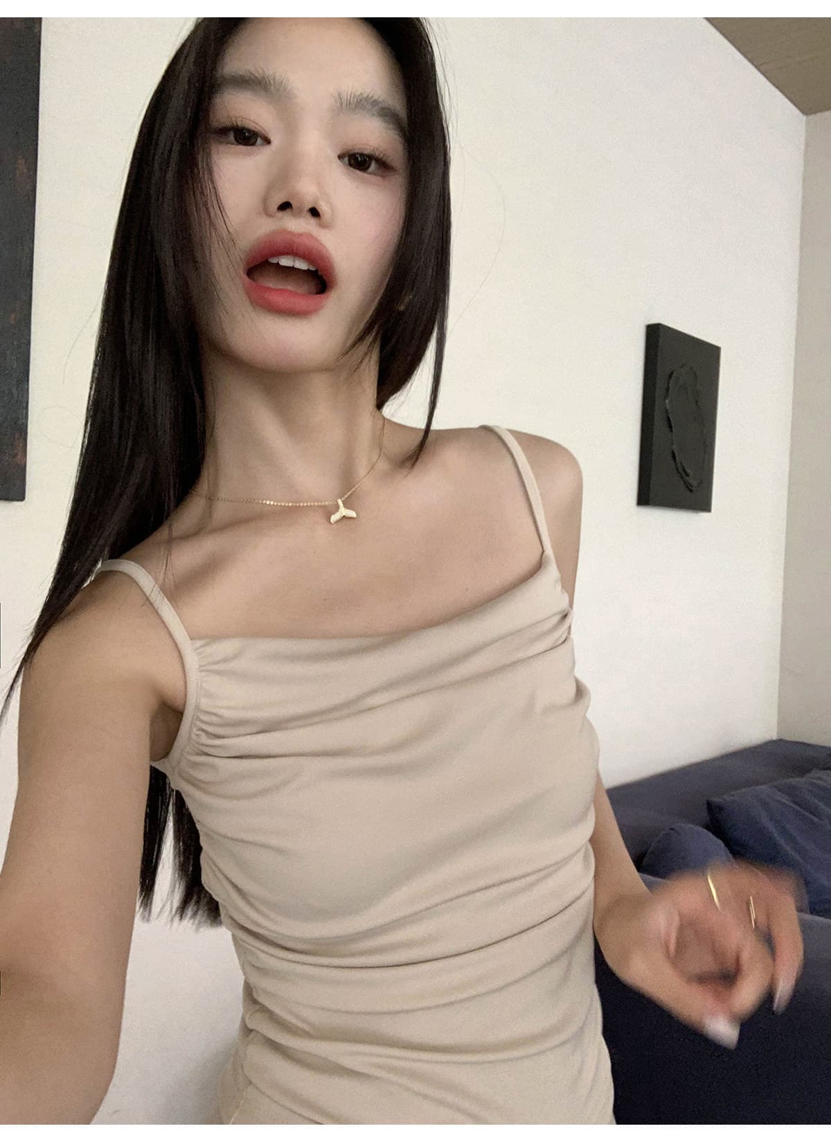 보트넥 핫걸 섹시함 벨트 가슴 패드 작은 슬링 조끼 여름 주름 수 있습니다. 외부 아름다움 뒤로 니트 인사이드 가져 가라. 만나는 여성 상세 이미지 32