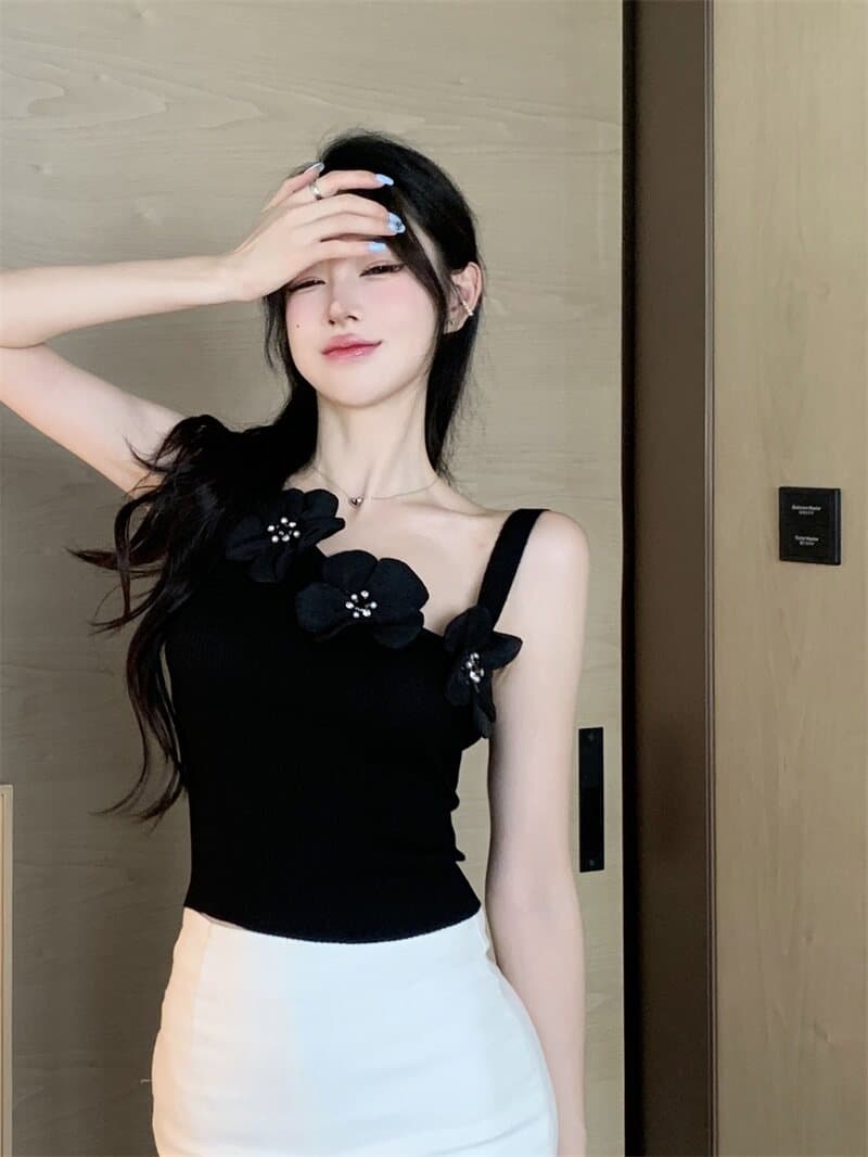 섹시함 작은 심장 기계 슬림해 보이는 캐미솔 패션 불규칙 기본 셔츠 레트로 3 차원 꽃 오프숄더 맨위 상세 이미지 1