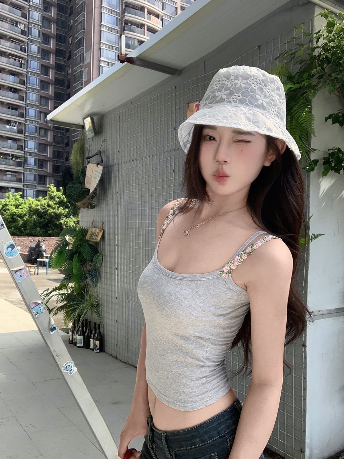 가슴 패드 몸매 가꾸기 조끼 여성 여름 ins 몸매 가꾸기 꽃 디자인 어깨끈 맨위 센스 만나는 바람 슬립 달콤한 자매 벨트 상세 이미지 21