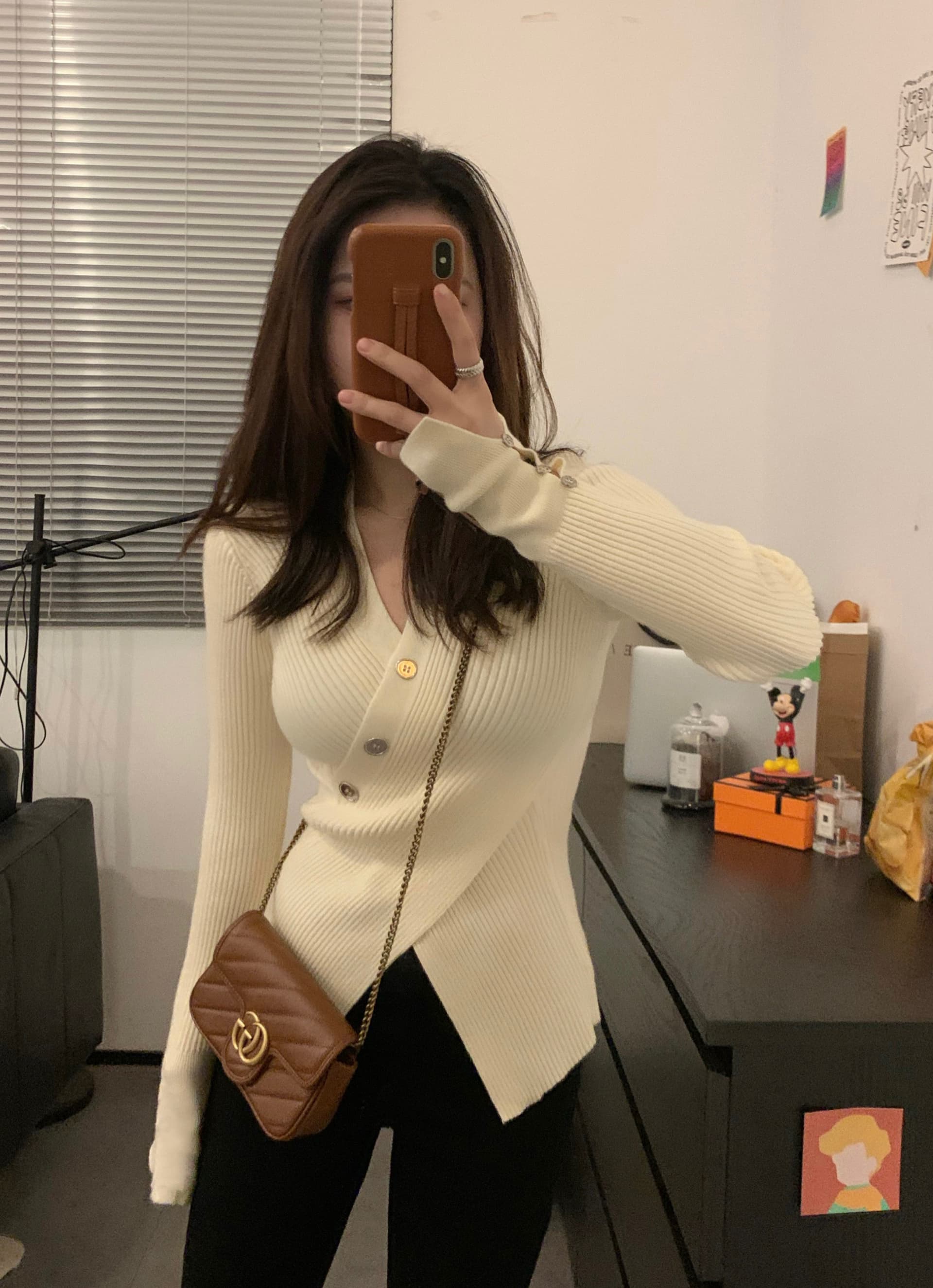 불규칙 디자인 센스 스웨터 인사이드 가져 가라. 기본 셔츠 여성 가을 겨울 고급 센스 몸매 가꾸기 슬림해 보이는 겨울 의류 니트 스웨터 맨위 상세 이미지 1