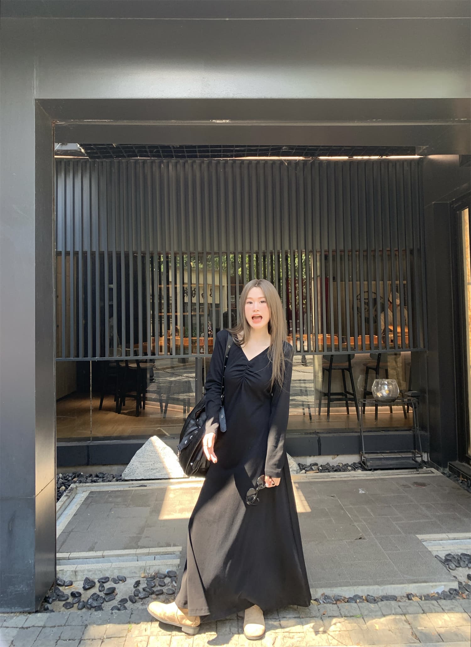 빅 사이즈 프랑스식 그는 벤 바람 V넥 펌프 Pleat 작은 검은 드레스 품격 허리 수축 슬림해 보이는 고급 센스 레트로 니트 드레스 상세 이미지 4