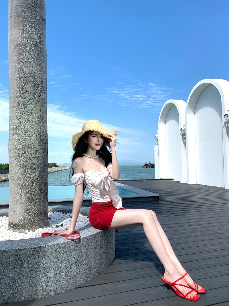 휴가 빨간색 치마 열파 네온 나비 매듭 작은 꽃무늬 연령 감소 세트 오프숄더 여성 여름 미니 스커트 투피스 세트 상세 이미지 13