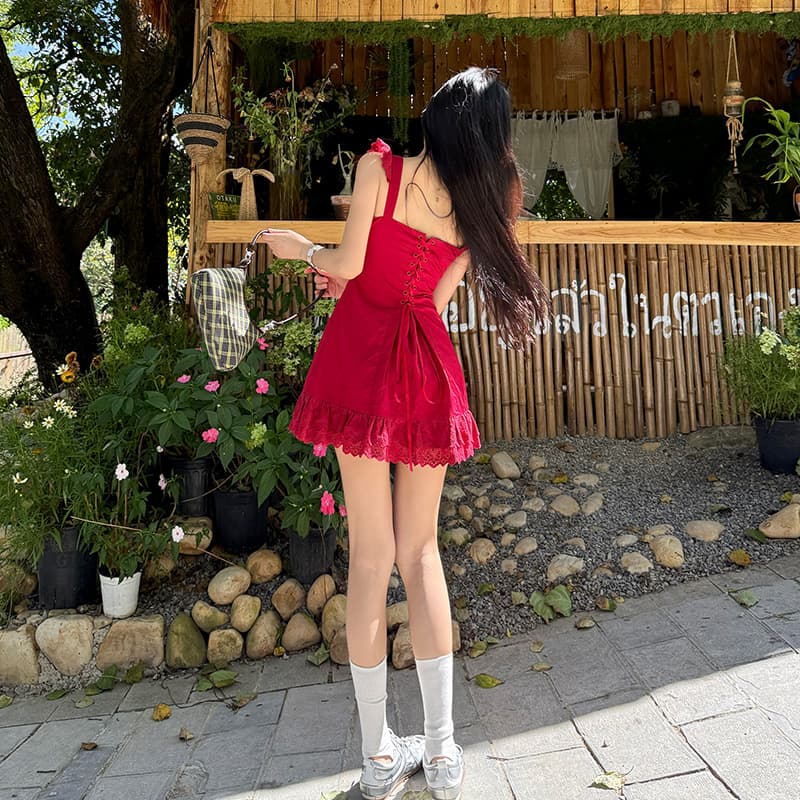 와인 얼룩 장미 날다 소매 빨간색 슬립 여성 드레스 여름 한국 스타일 캐주얼 미니 스커트 휴가 바람 품격 연령 감소 미니 스커트 이미지 4