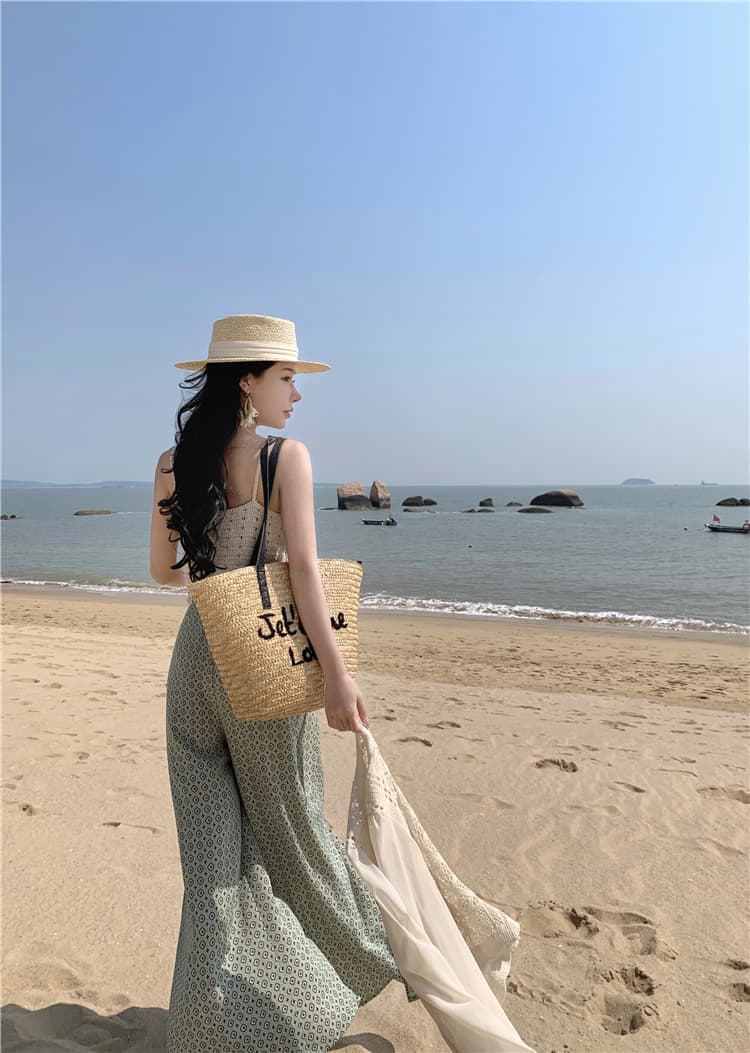 해변가 휴가 바람 홀로우 아웃 캐미솔 비키니 트임 쉬폰 와이드 레그 팬츠 세트 여성 여름 해변 자외선 차단 복 상세 이미지 6