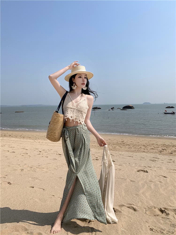해변가 휴가 바람 홀로우 아웃 캐미솔 비키니 트임 쉬폰 와이드 레그 팬츠 세트 여성 여름 해변 자외선 차단 복 상세 이미지 7