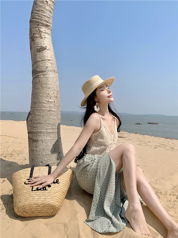 해변가 휴가 바람 홀로우 아웃 캐미솔 비키니 트임 쉬폰 와이드 레그 팬츠 세트 여성 여름 해변 자외선 차단 복 상세 이미지 11