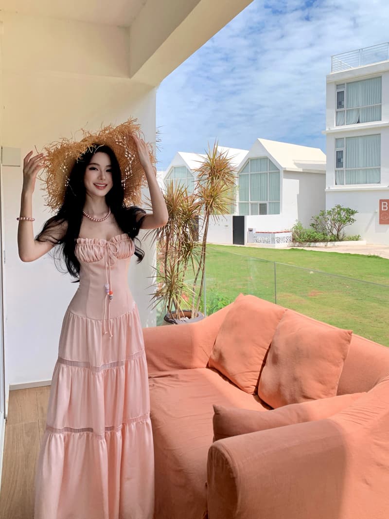 핑크색 섬 휴가 바람 새틴 펌프 Pleat 레이스업 튜브탑 슬립 여성 드레스 여름 홀로우 아웃 패치워크 길다 치마 상세 이미지 2