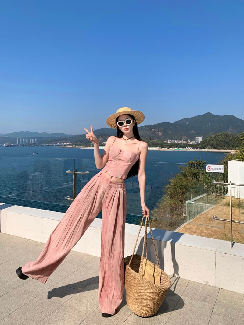 느긋한 오래된 돈 바람 해변가 휴가 슬림해 보이는 세트 핑크색 홀치기 염색 투피스 세트 캐미솔 와이드 레그 팬츠 상세 이미지 9