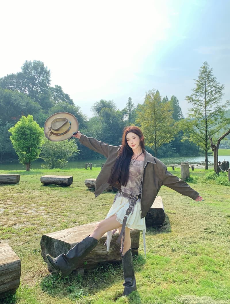 고대 조기 바람 밀레니엄 스타일 레트로 황야 불모지 핫걸 바람 오프숄더 리본 맨위 여성 여름 프린트 세트 상세 이미지 13