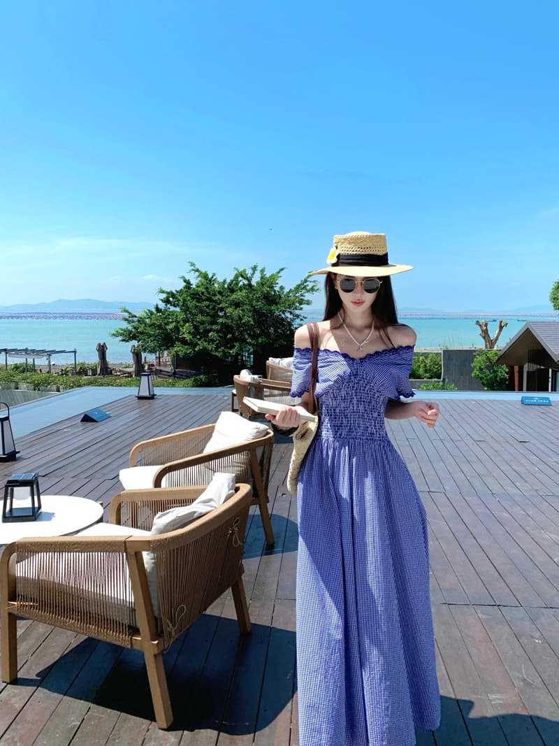 프랑스식 블루 체크무늬 오프숄더 여성 드레스 여름 허리 수축 슬림해 보이는 해변가 휴가 바람 보트넥 자수 롱 스커트 상세 이미지 7