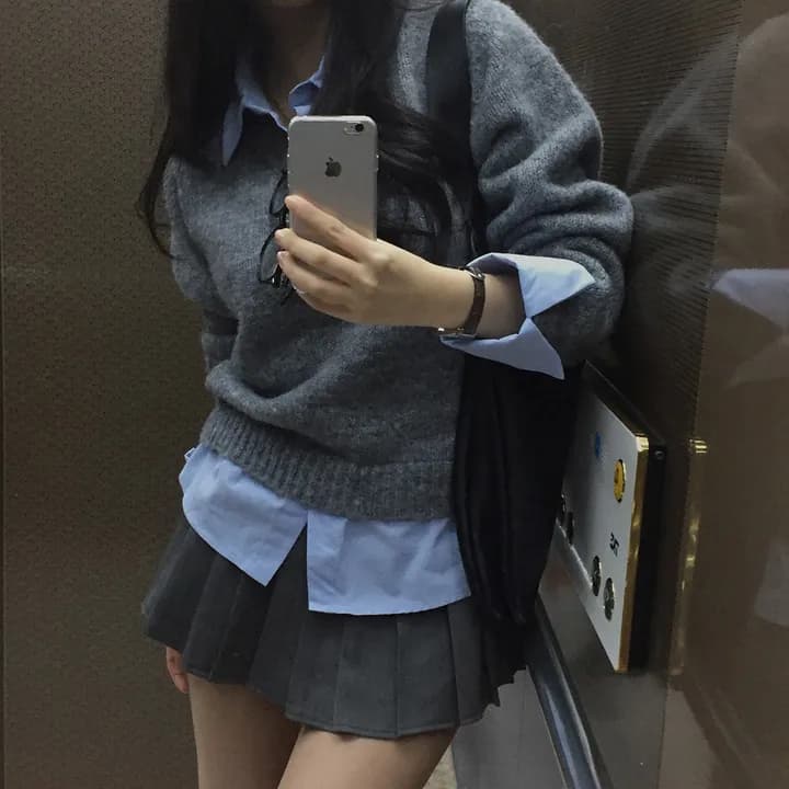 한국 ins 품격 연령 감소 셔츠 폴로 칼라 패치워크 페이크 레이어드 긴팔 니트 스웨터 상세 이미지 4