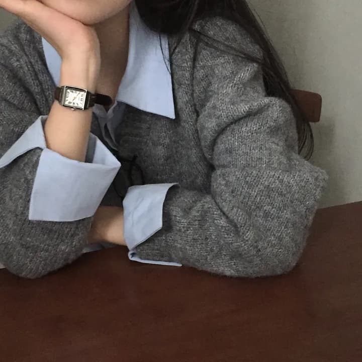 한국 ins 품격 연령 감소 셔츠 폴로 칼라 패치워크 페이크 레이어드 긴팔 니트 스웨터 상세 이미지 22