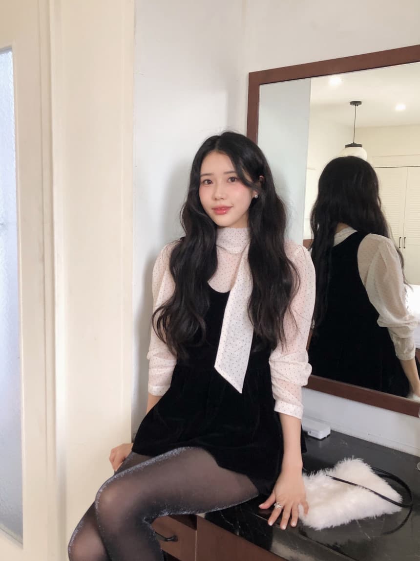 있음 선적 한국 ins 부드러운 스탠드 칼라 리본 배색 도트 무늬 시스루 만나는 스택 착용 셔츠 상세 이미지 6