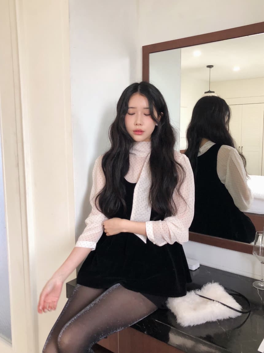 있음 선적 한국 ins 부드러운 스탠드 칼라 리본 배색 도트 무늬 시스루 만나는 스택 착용 셔츠 상세 이미지 9