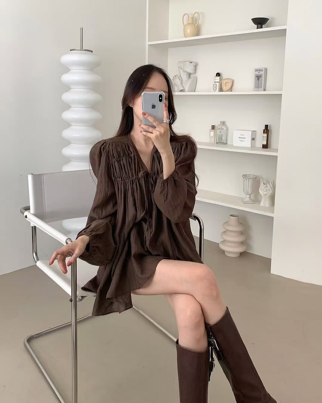 있음 선적 한국 ins 레이스업 V넥 주름 단색 거품 소매 셔츠 쉬폰 블라우스 상세 이미지 2
