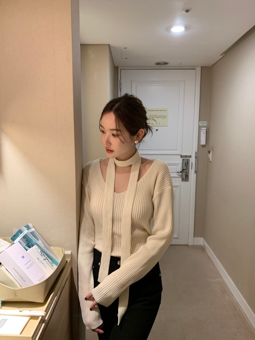 있음 선적 한국 ins 작은 섹시함 V넥 행침 목 리본 구덩이 기사 부드러운 찹쌀 니트 스웨터 상세 이미지 3