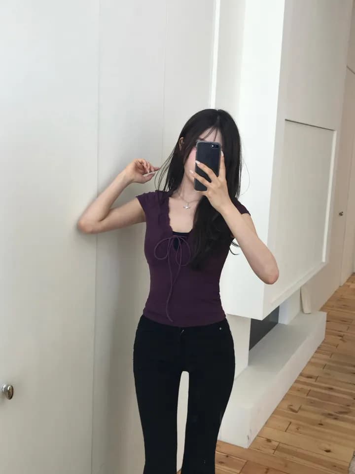 있음 선적 한국 ins 달콤한 차가운 바람 레이스 측면 V넥 레이스업 디자인 센스 반팔 몸매 가꾸기 티셔츠 상세 이미지 11