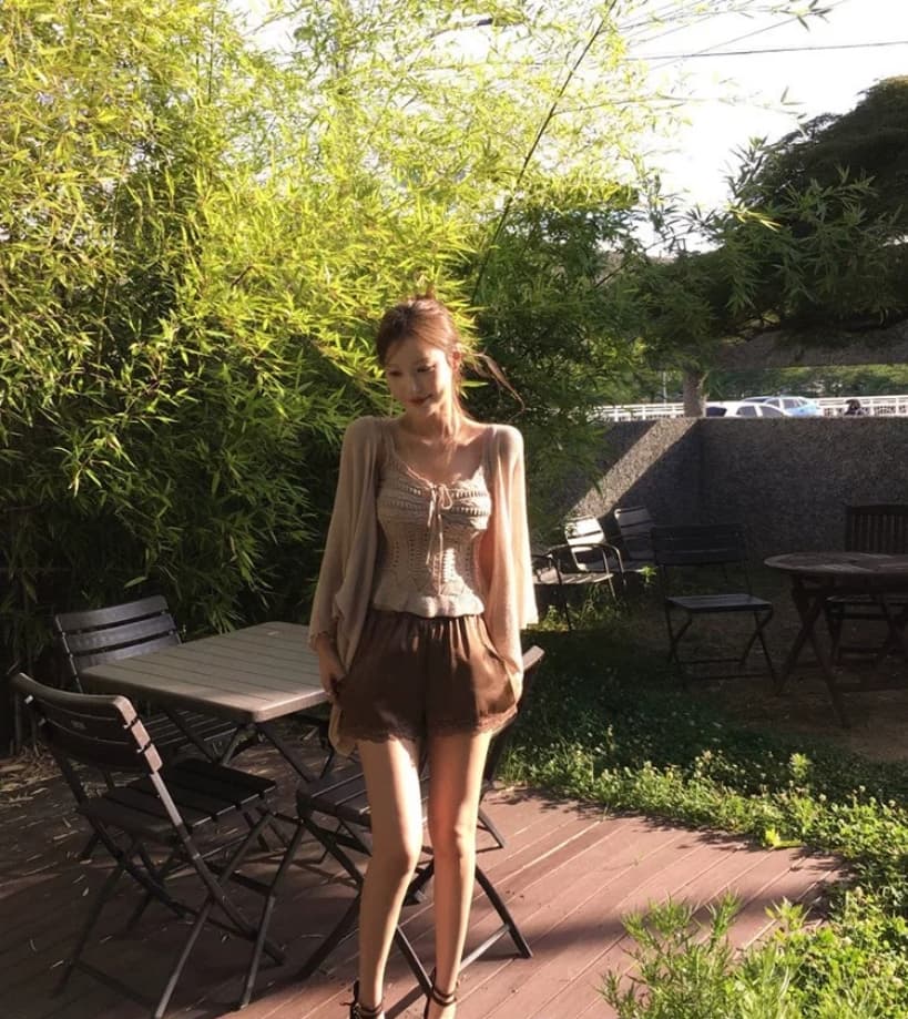 있음 선적 한국 ins 패션 레이스업 빅 브이 넥 패턴 짜임 니트 캐미솔 상세 이미지 18