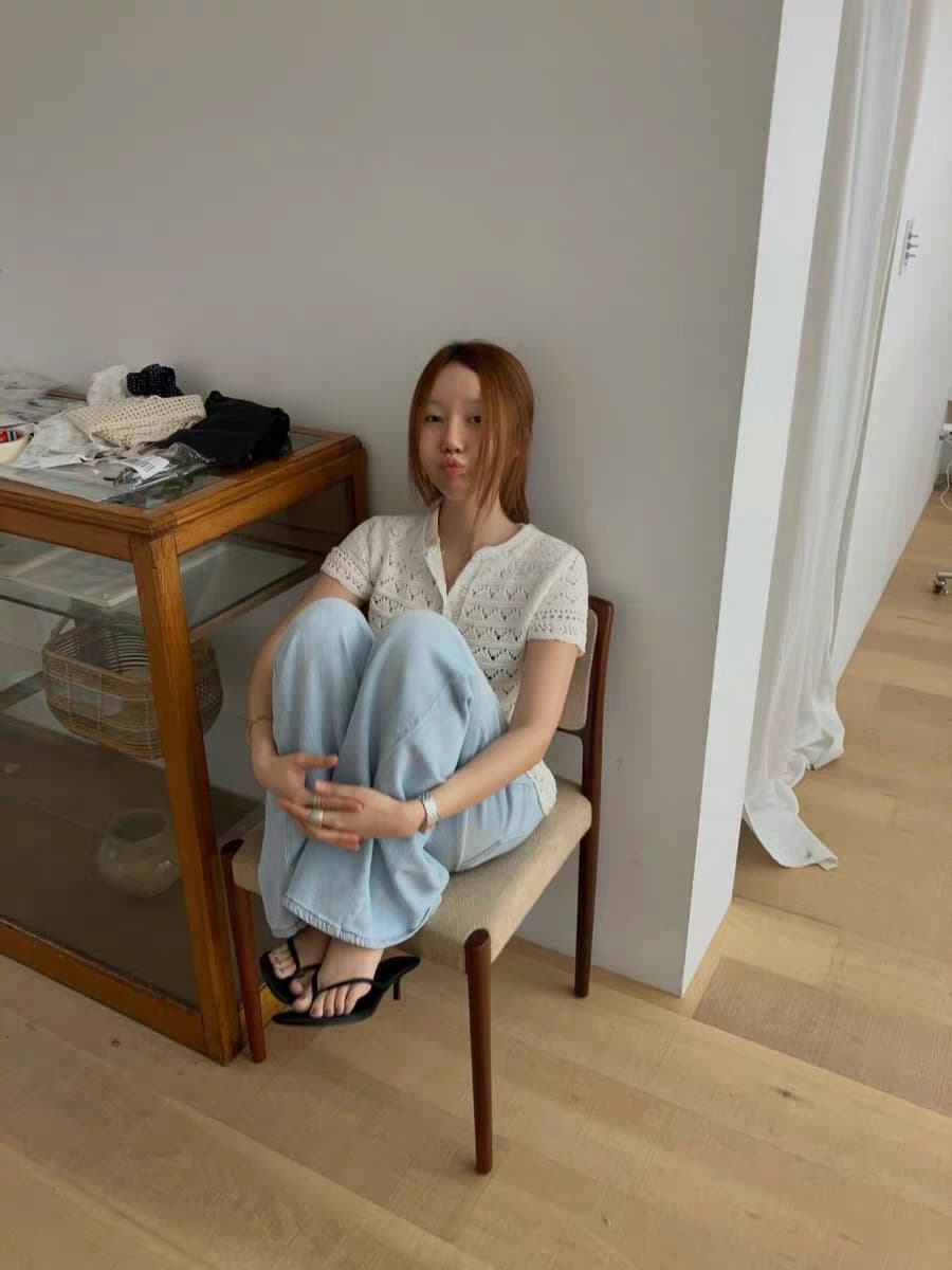 있음 선적 한국 ins 세련된 거리 슛 외국 가스 홀로우 아웃 자수 허리 수축 니트 반팔 맨위 상세 이미지 10