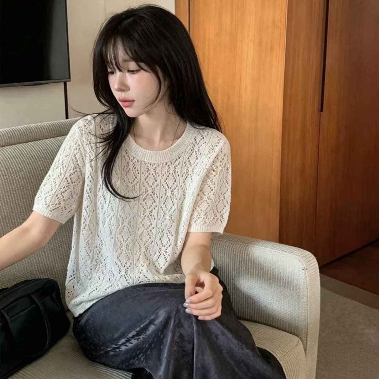 있음 선적 한국 ins 느긋한 자수 홀로우 아웃 라운드 넥 루즈핏 얇은 스타일 니트 스웨터