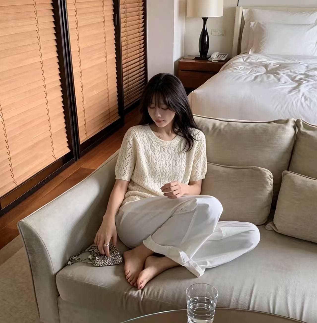 있음 선적 한국 ins 느긋한 자수 홀로우 아웃 라운드 넥 루즈핏 얇은 스타일 니트 스웨터 상세 이미지 2