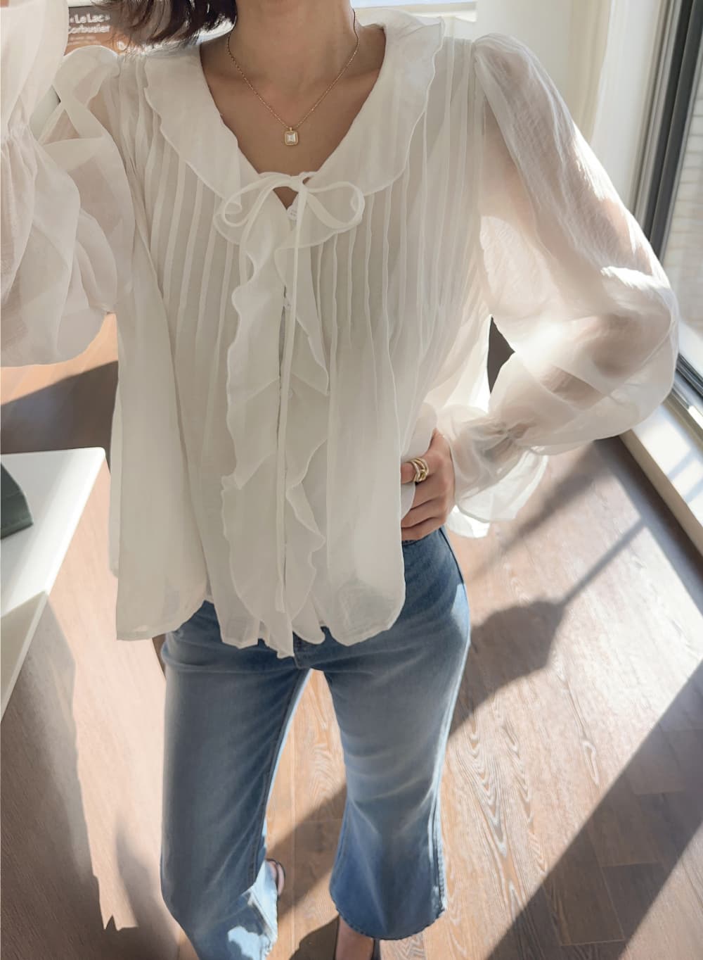 있음 선적 한국 ins 달콤함 낭만주의 연령 감소 프릴 물결무늬 칼라 플리츠 레이스업 긴팔 셔츠 상세 이미지 3