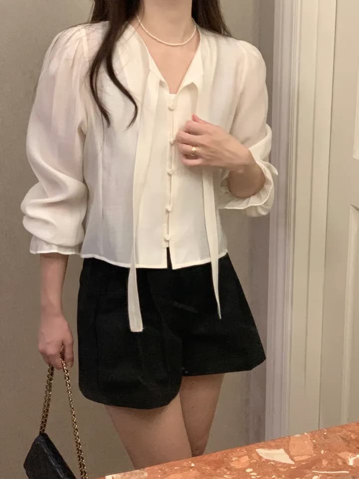 있음 선적 한국 ins 레이스업 개성 디자인 나팔 소매 셔츠 상세 이미지 23