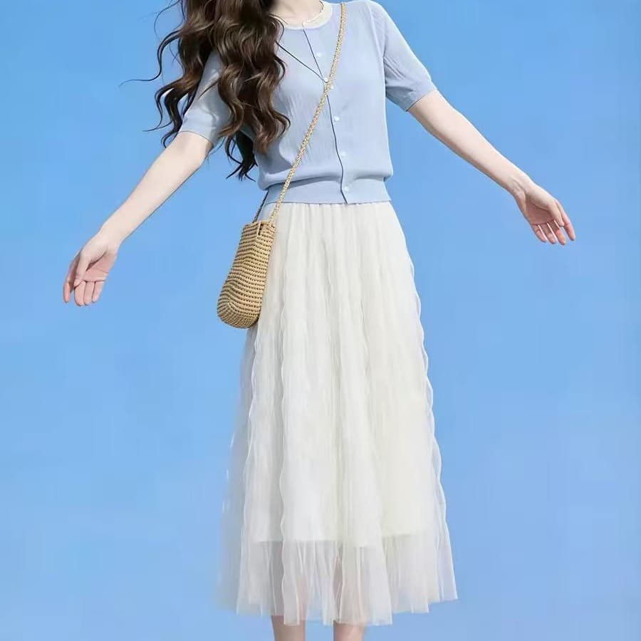 파란색 레이스 조각 질감 센스 반팔 티셔츠 여성 2026 여름 한 부서 착용 가져 가라. 부드러운 아름다운 아름다운 세트 이미지 6