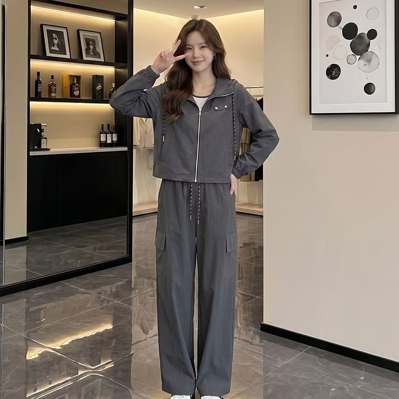 2026 가을 신제품 캐주얼 연령 감소 야외 재킷 조끼 워크웨어 와이드 레그 팬츠 3종 세트 세트 여성 청춘 트렌디 이미지 5