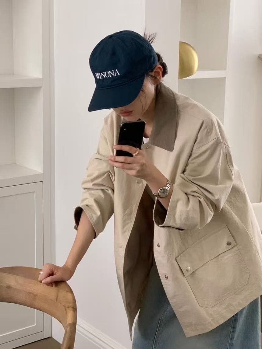 한국 chic 가을 새로운 레트로 품격 배색 폴로 칼라 어둠 버클 더블 주머니 루즈핏 긴팔 바람막이 여성 코트 상세 이미지 1