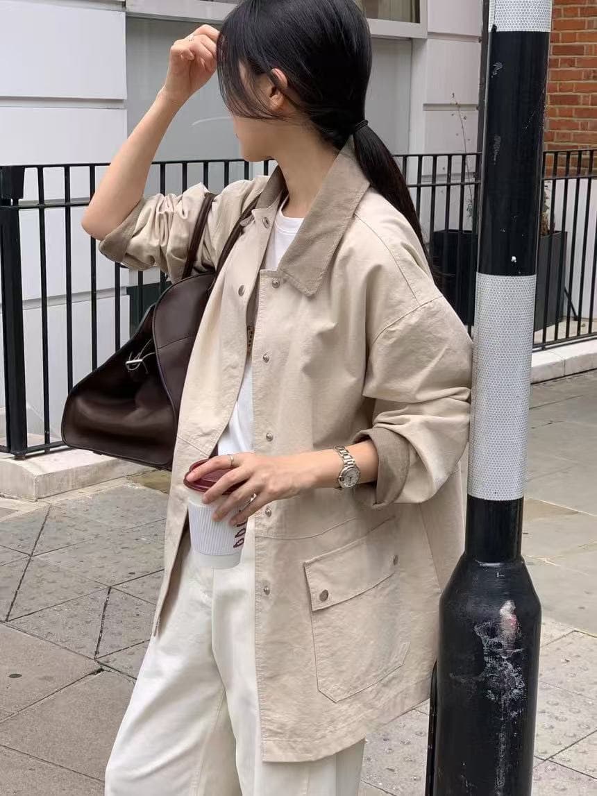 한국 chic 가을 새로운 레트로 품격 배색 폴로 칼라 어둠 버클 더블 주머니 루즈핏 긴팔 바람막이 여성 코트 상세 이미지 14
