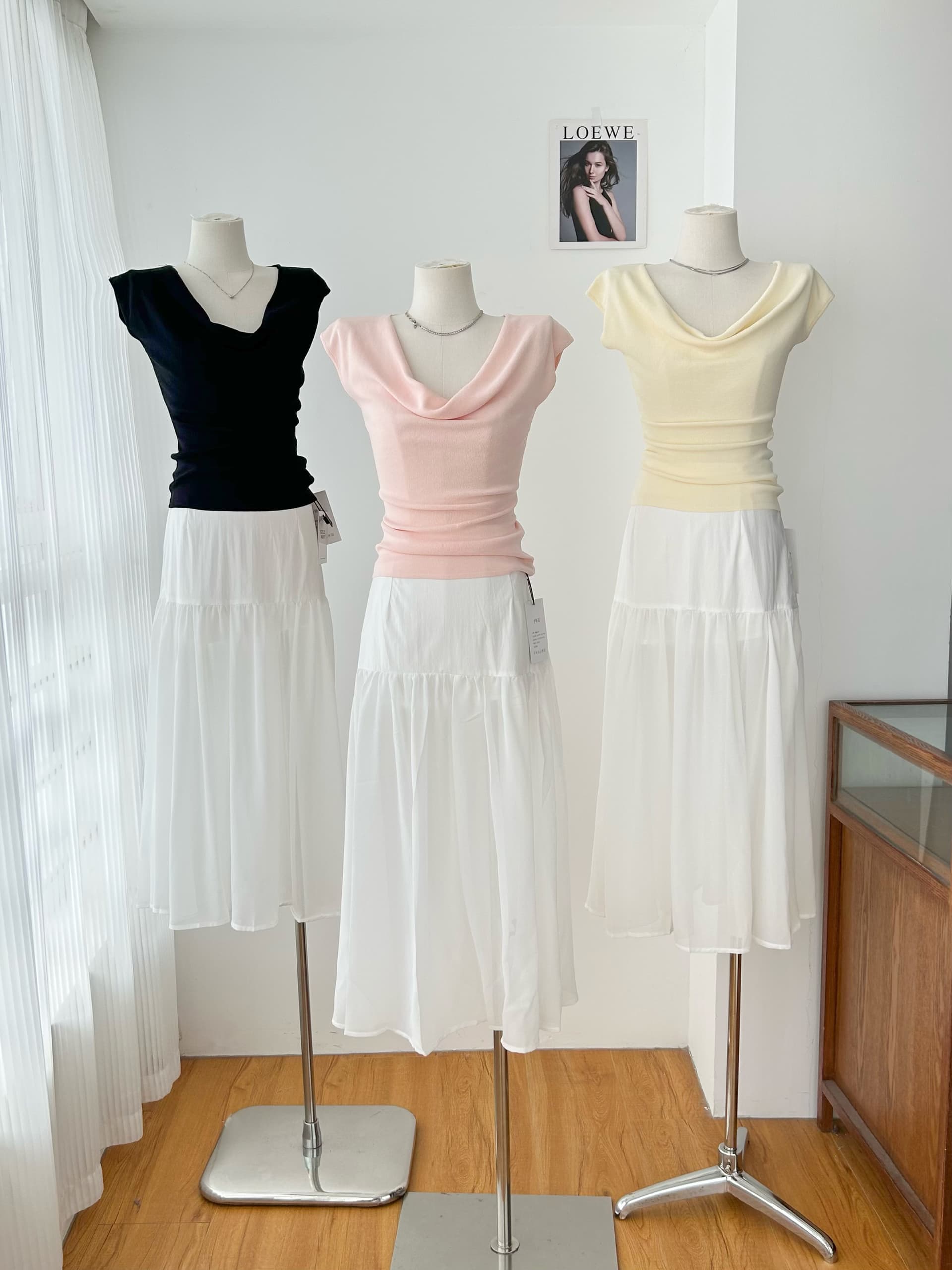 madofit Madou silk Jiaojiao 여자 친구 입소문 실크 주간 실크 우아함 흔들다 칼라 작은 날다 소매 맨위